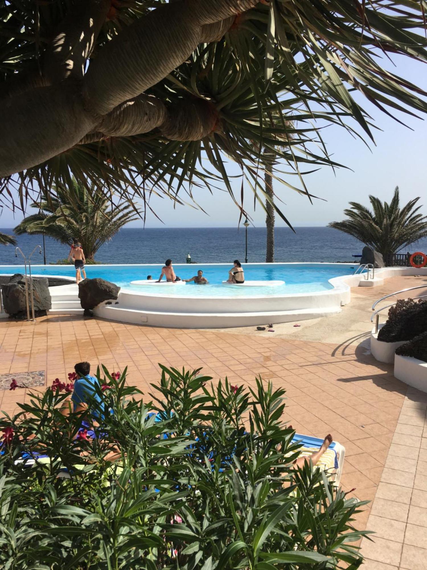 Costa Teguise Luxury First Line Apartment Exteriör bild