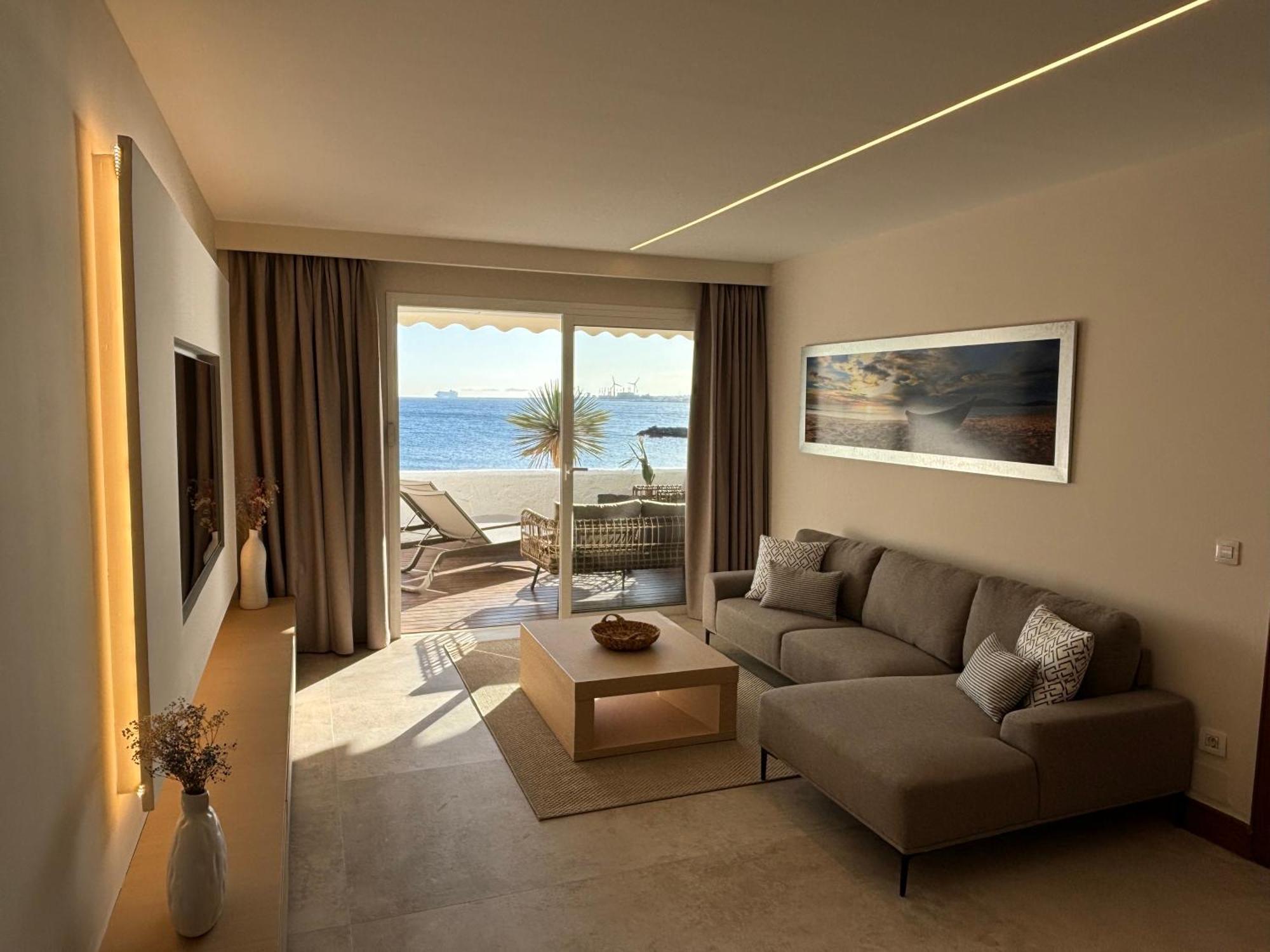 Costa Teguise Luxury First Line Apartment Exteriör bild