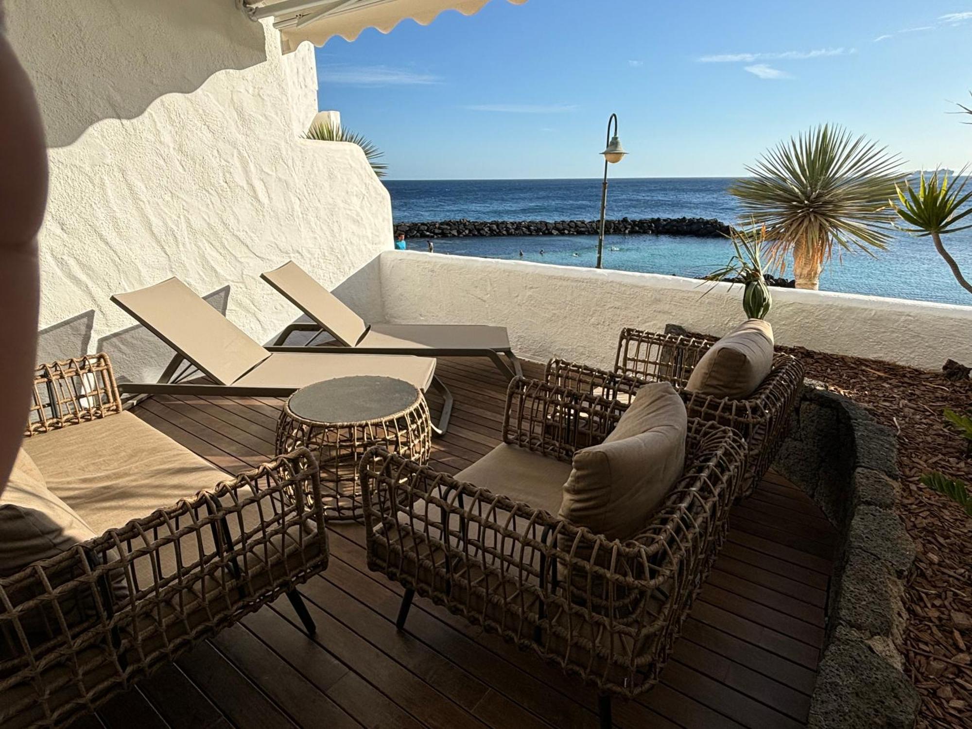 Costa Teguise Luxury First Line Apartment Exteriör bild